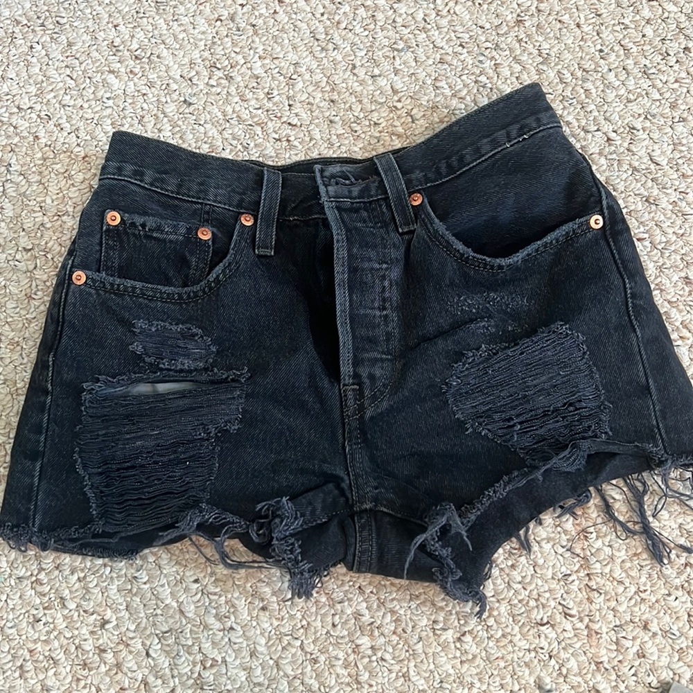 LEVI’S 501 Black High Rise Distressed Raw Hemmed Denim Jean Shorts Size 26